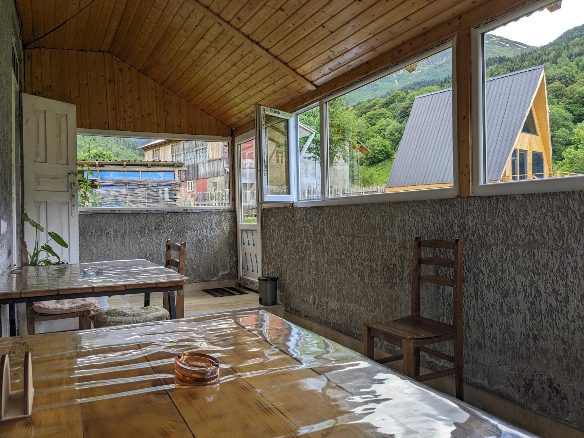 Guest House in Zhabeshi Lali Exterior foto